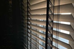 Żaluzje drewniane i aluminiowe Modern Line